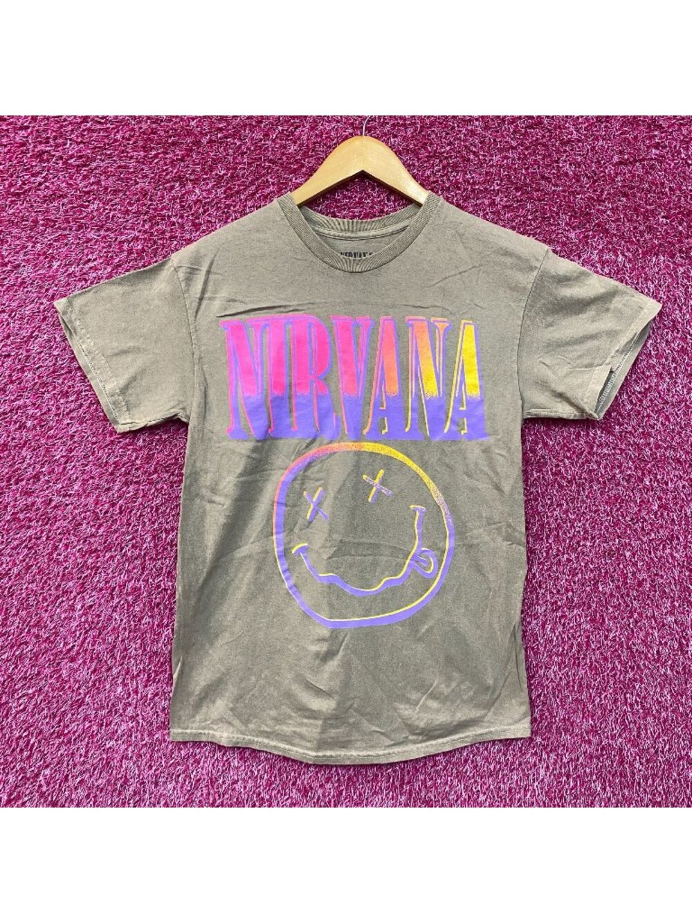 Nirvana Nevermind Dead Smiley Beige Sunset Smiley T-Shirt Medium